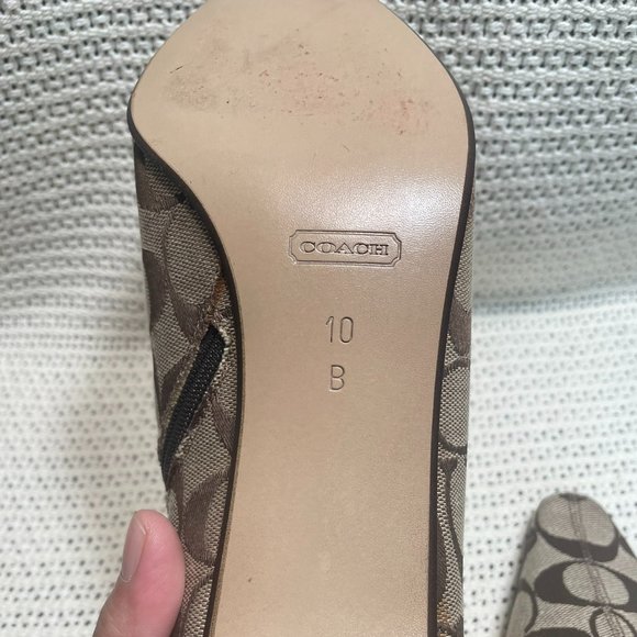 Coach Signature Logo Heels - Picture 7 of 8